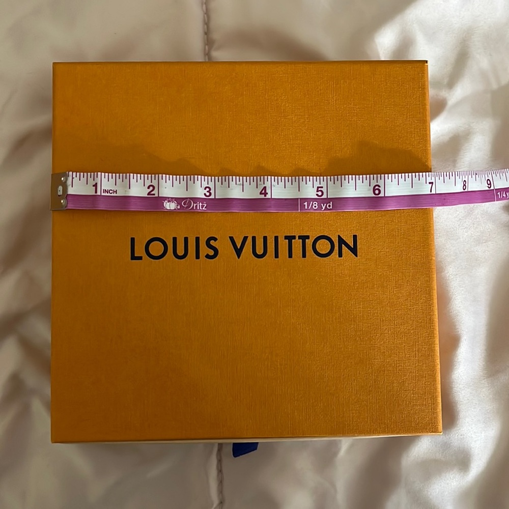 Louis Vuitton box